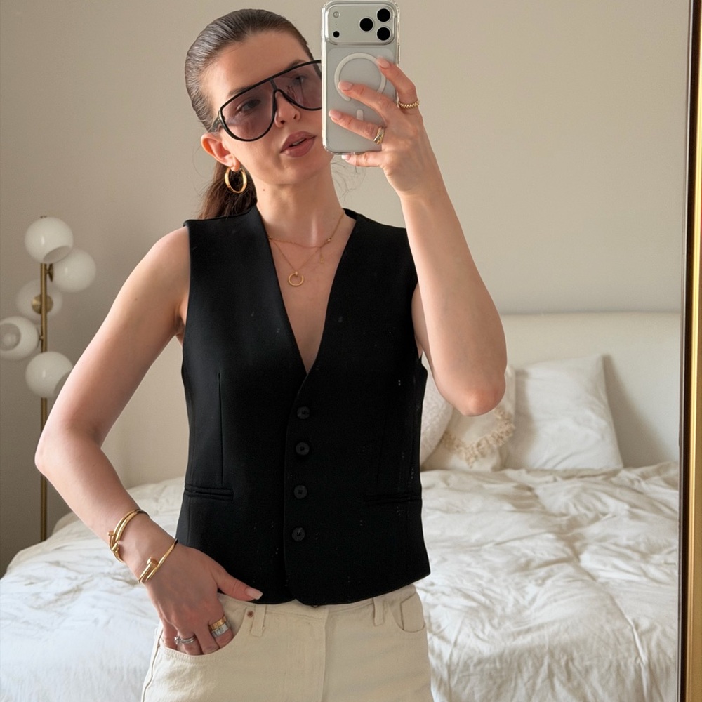 Zara Sleek Black V-Neck Button Vest